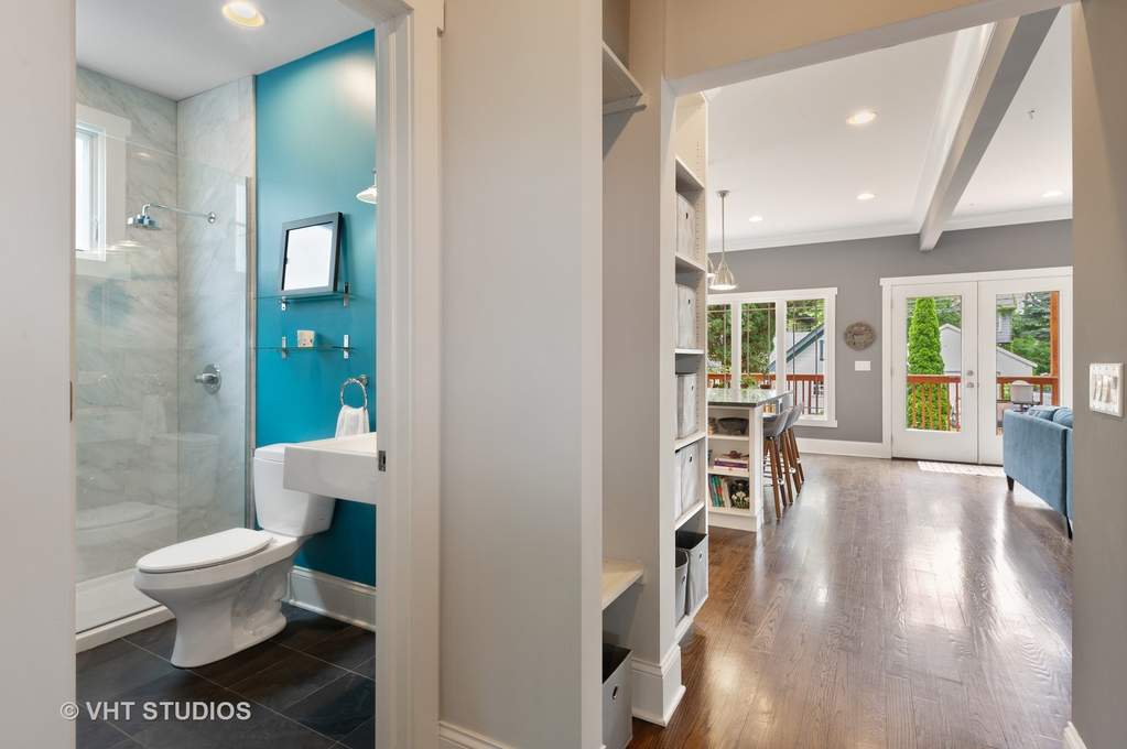 3839 N Kildare Avenue Chicago, Illinois 60641 - Image 30