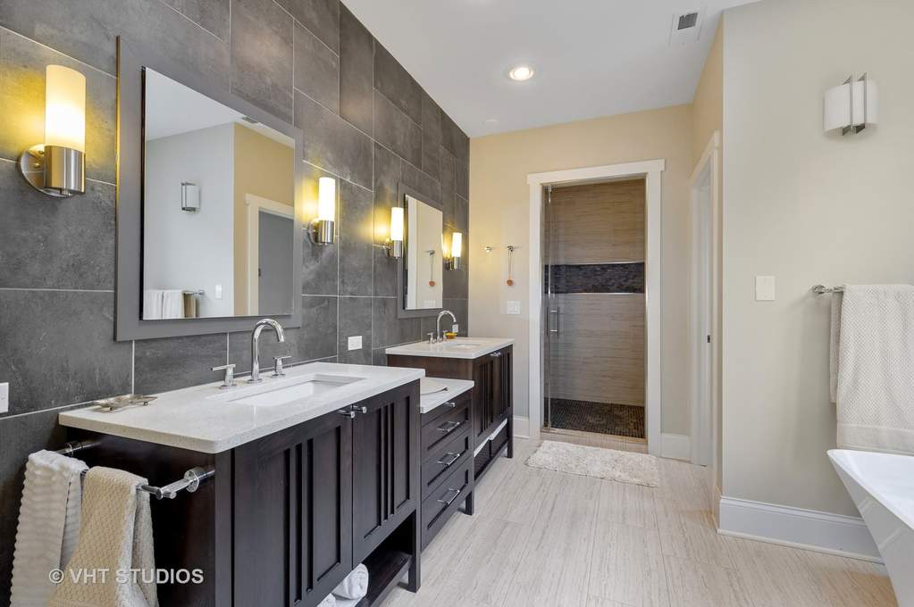 3839 N Kildare Avenue Chicago, Illinois 60641 - Image 36