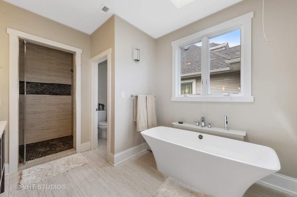 3839 N Kildare Avenue Chicago, Illinois 60641 - Image 37