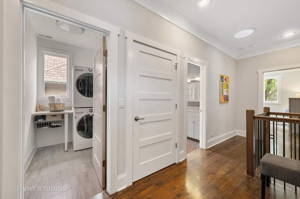 3839 N Kildare Avenue Chicago, Illinois 60641 - Image 44