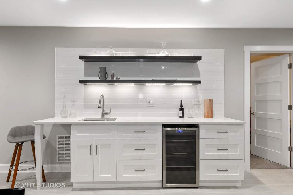 3839 N Kildare Avenue Chicago, Illinois 60641 - Image 58