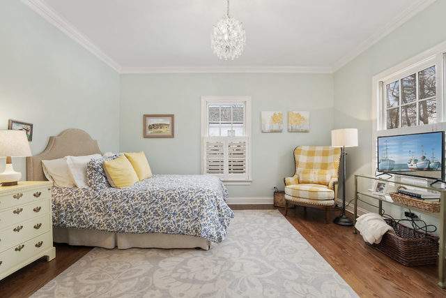 464 Easton Avenue Geneva, Illinois 60134 - FIRST FLOOR GUEST BEDROOM OR A HOME OFFICE, YOUR PREFERENCE.