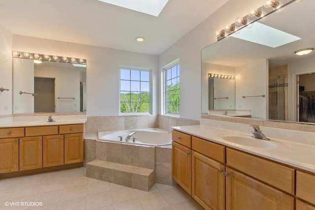 6 River Oaks Circle West Buffalo Grove, Illinois 60089 - Image 25