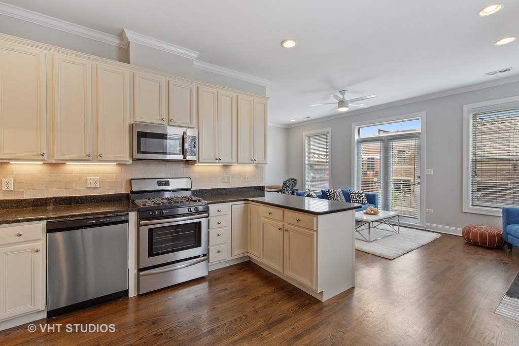 1448 W Belmont Avenue #3 Chicago, Illinois 60657 - Image 4