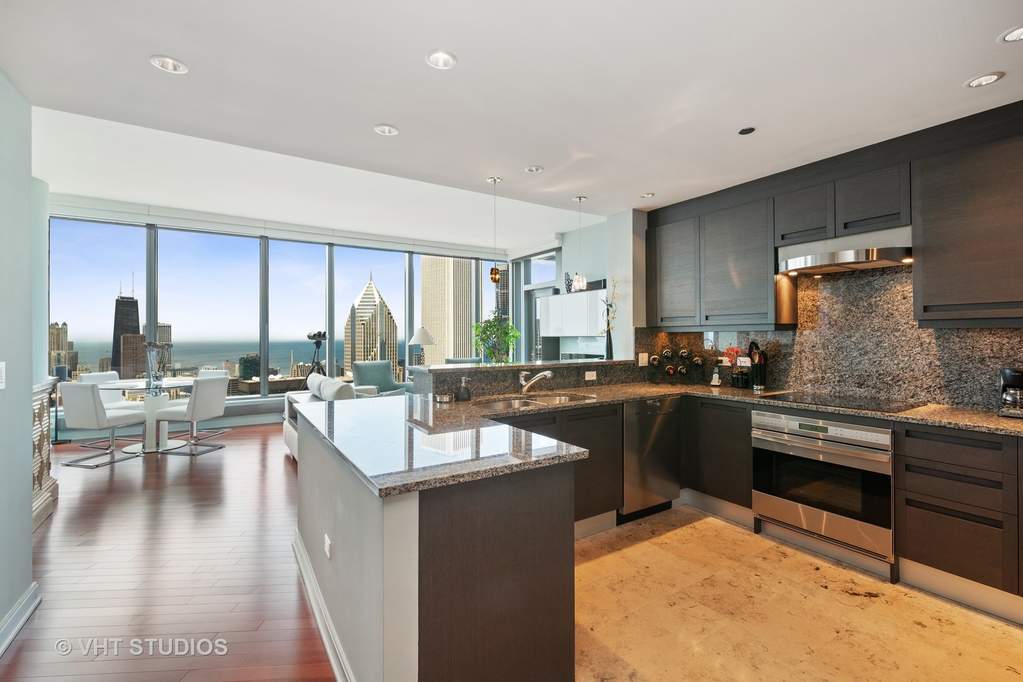 60 E Monroe Street #6804 Chicago, Illinois 60603 - Image 10
