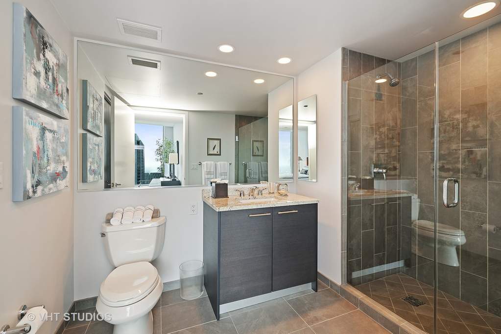 60 E Monroe Street #6804 Chicago, Illinois 60603 - Image 25