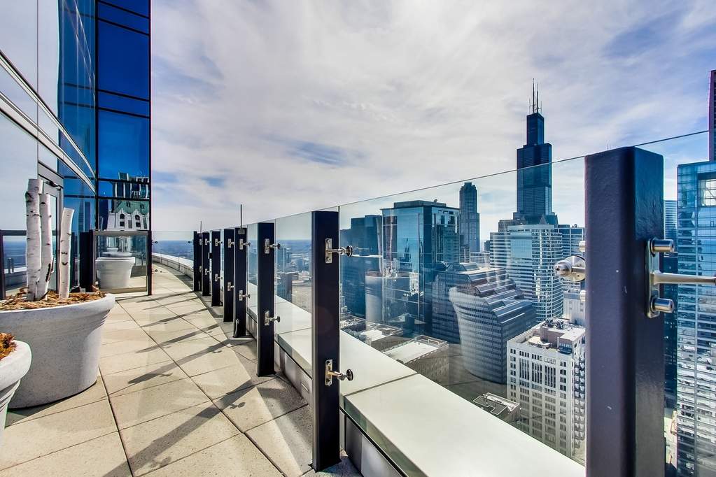 60 E Monroe Street #6804 Chicago, Illinois 60603 - Image 37