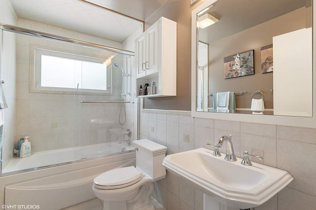 305 Chipili Drive Northbrook, Illinois 60062 - Image 19