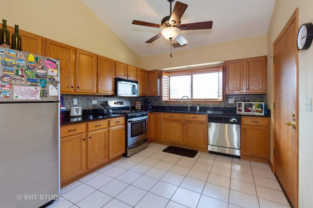 8700 W Evelyn Lane #302 Chicago, Illinois 60656 - Image 5