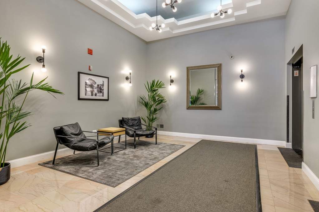 3151 N Lincoln Avenue #514 Chicago, Illinois 60657 - Image 2