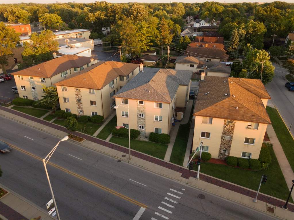 8549 Grand Avenue #3W River Grove, Illinois 60171 - Image 2