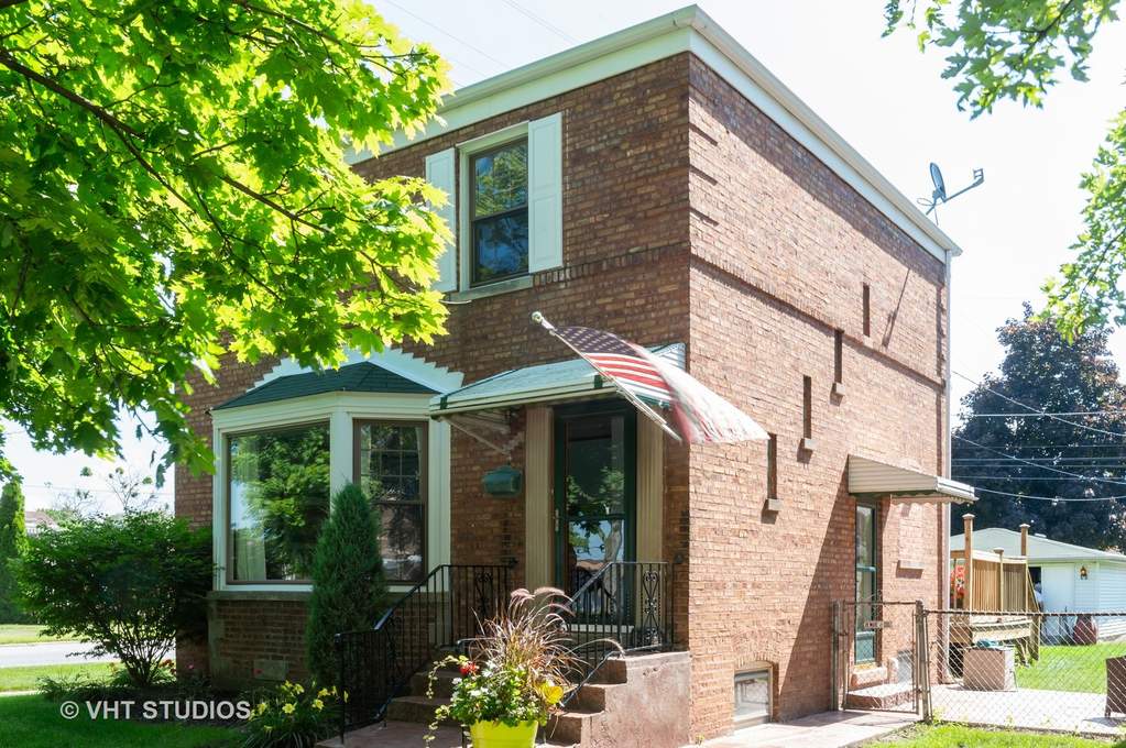 9101 S Utica Avenue Evergreen Park, Illinois 60805 - Image 1
