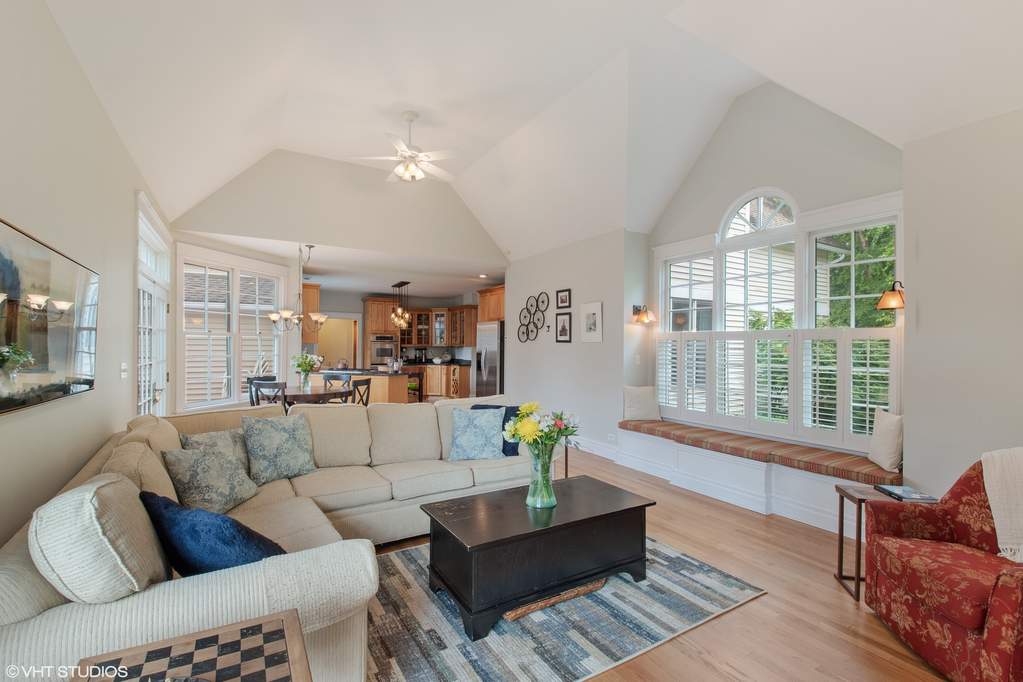 718 N Vail Avenue Arlington Heights, Illinois 60004 - Image 14