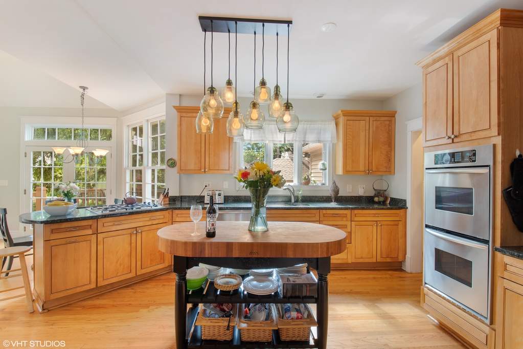 718 N Vail Avenue Arlington Heights, Illinois 60004 - Image 9