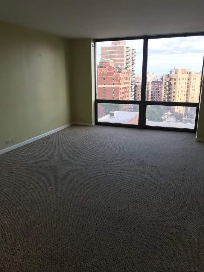 2650 N Lakeview Avenue #1403 Chicago, Illinois 60614 - Interior Space