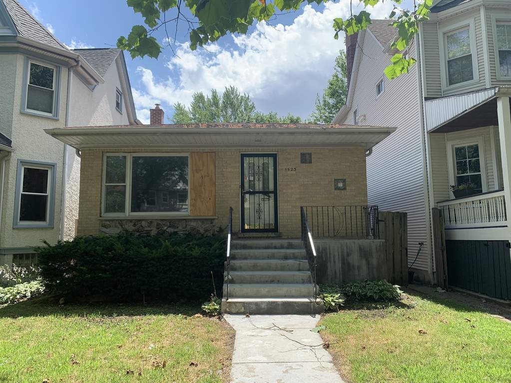 1523 W Hood Avenue Chicago, IL 60660 MLS 10462497 properties