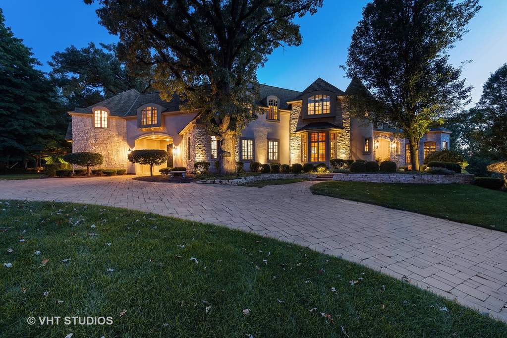 404 Forest Lane Libertyville, Illinois 60048 - Image 1