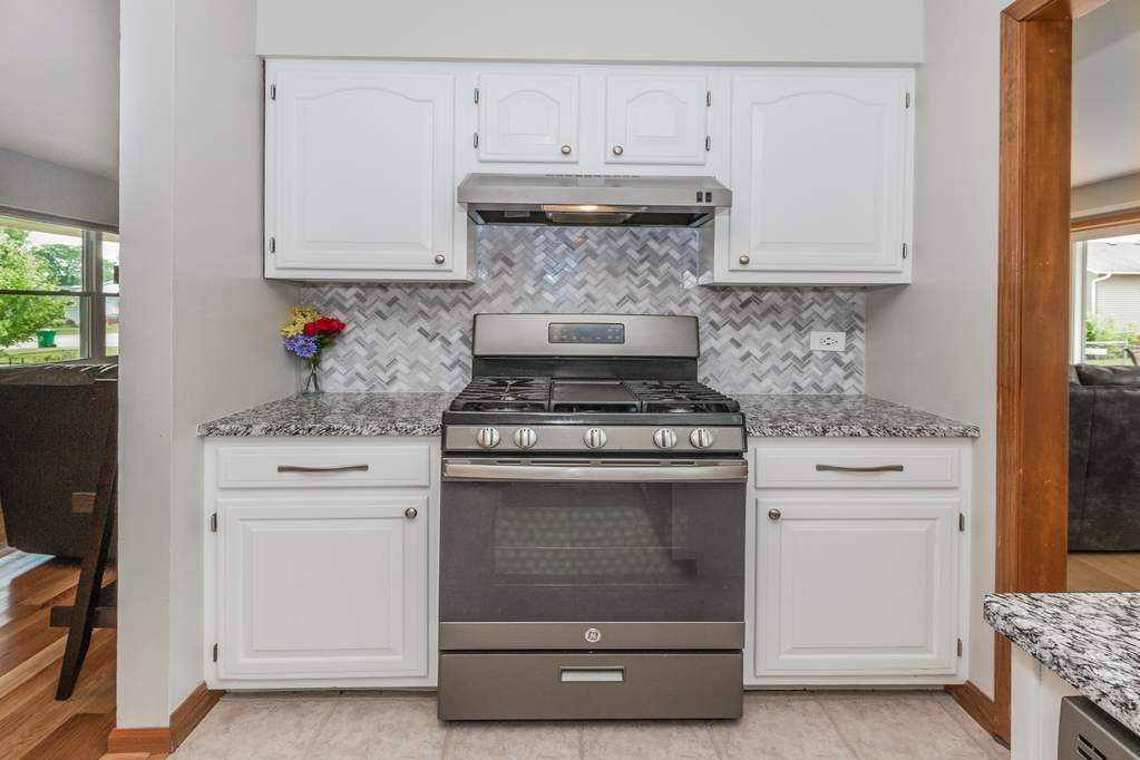 51 Clearmont Drive Elk Grove Village, Illinois 60007 - Image 12