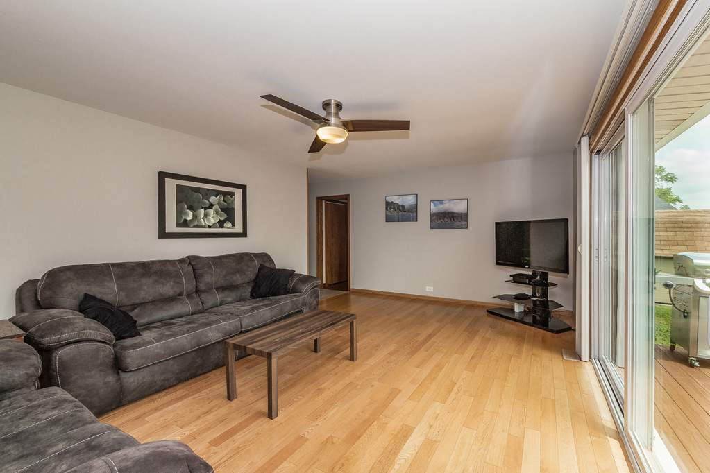 51 Clearmont Drive Elk Grove Village, Illinois 60007 - Image 16