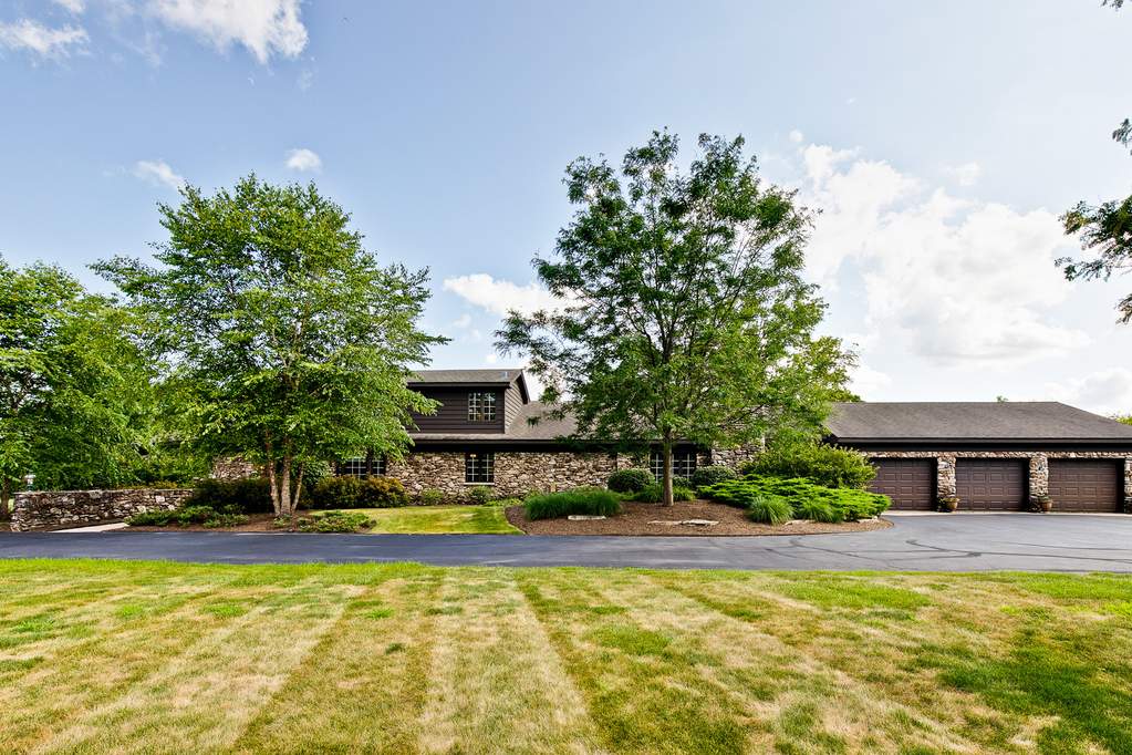 1750 Half Day Road Bannockburn, IL 60015 MLS 10477864 properties