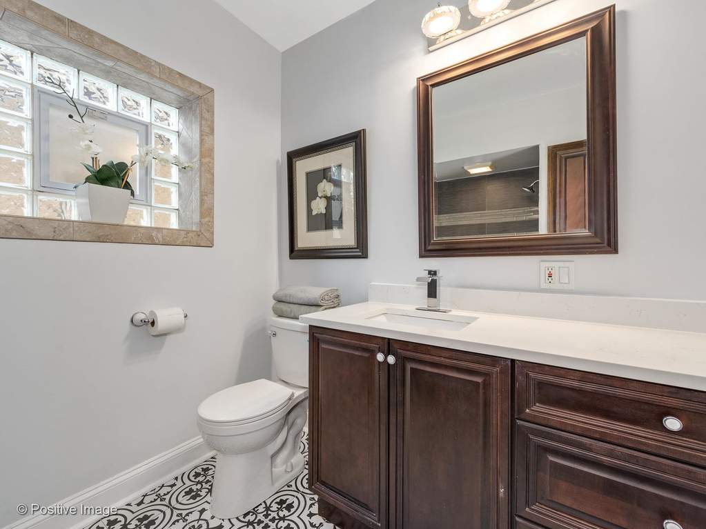 4038 N Marmora Avenue Chicago, Illinois 60634 - Image 12