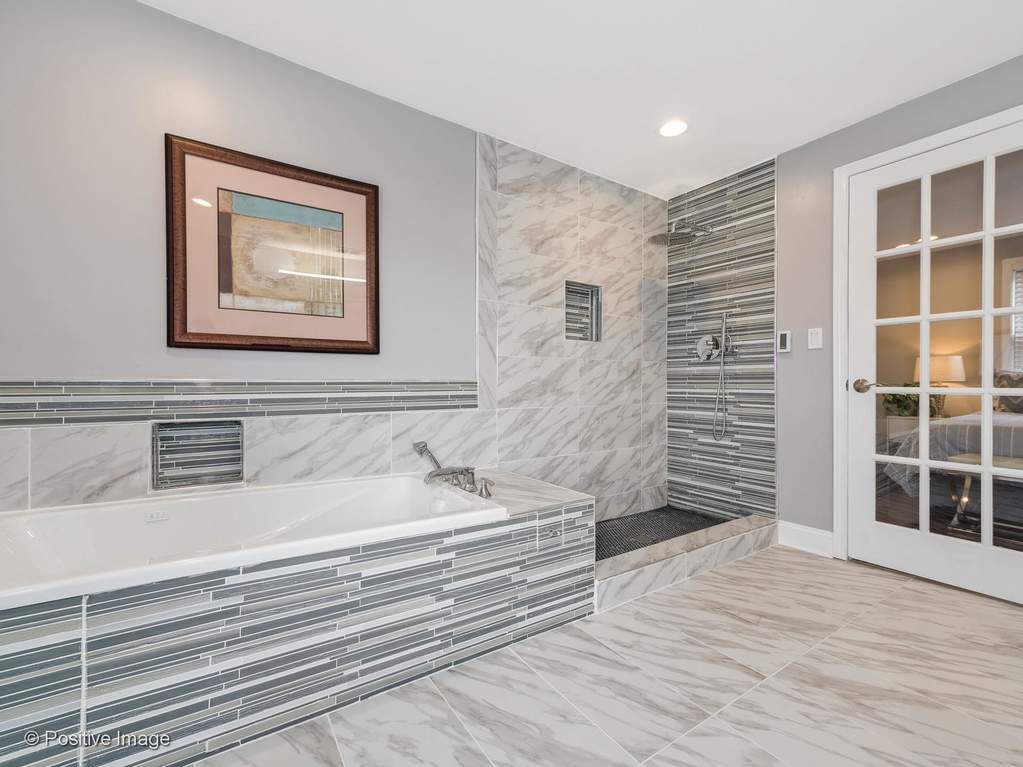 4038 N Marmora Avenue Chicago, Illinois 60634 - Image 24
