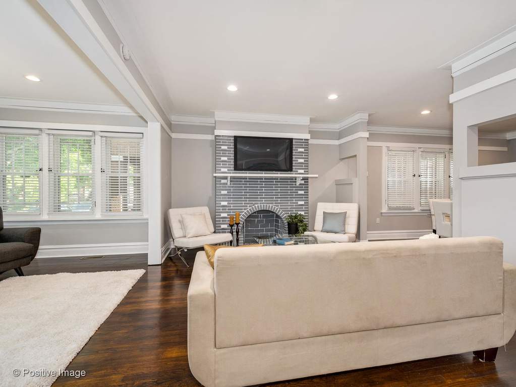 4038 N Marmora Avenue Chicago, Illinois 60634 - Image 3
