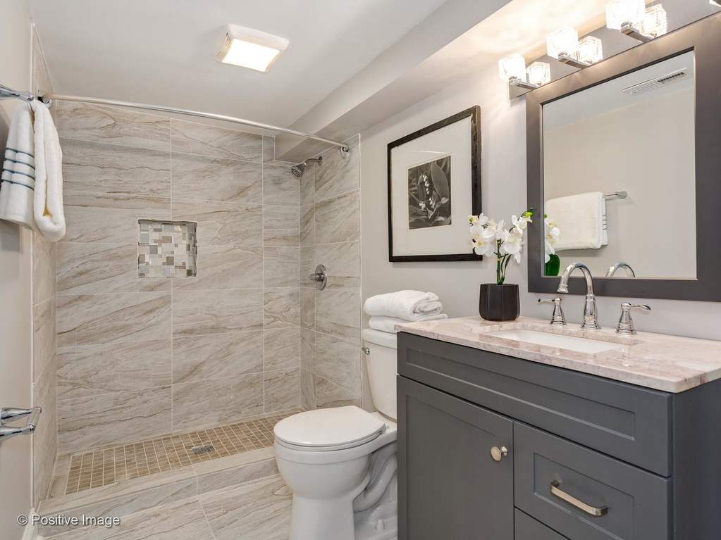 4038 N Marmora Avenue Chicago, Illinois 60634 - Image 31