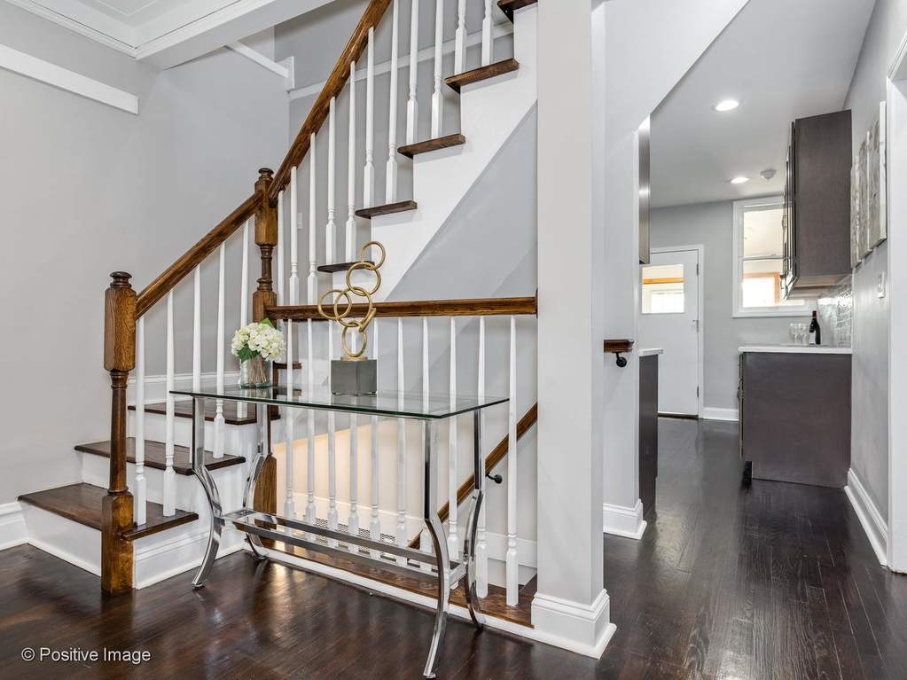 4038 N Marmora Avenue Chicago, Illinois 60634 - Image 9