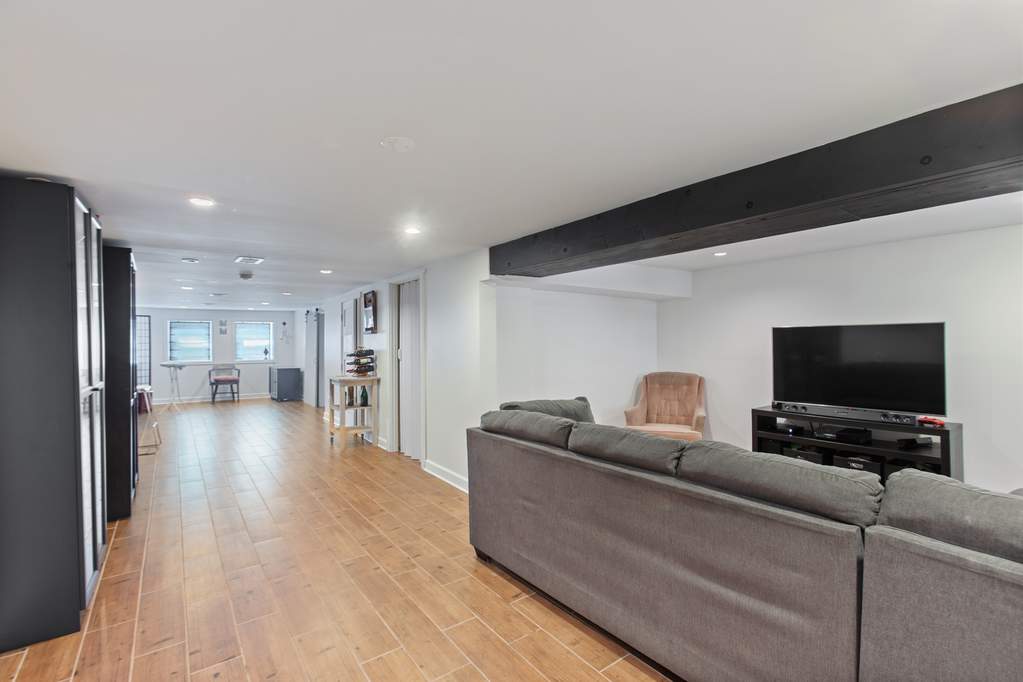 2108 W 19th Street Chicago, Illinois 60608 - Image 14