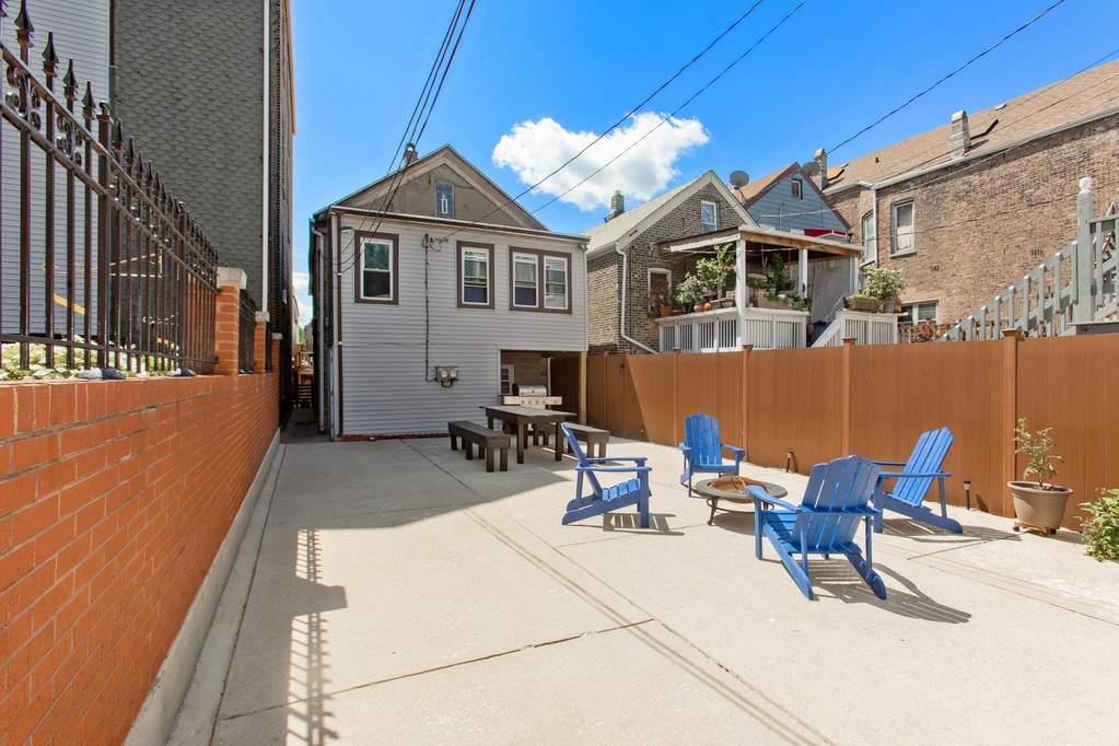 2108 W 19th Street Chicago, Illinois 60608 - Image 18