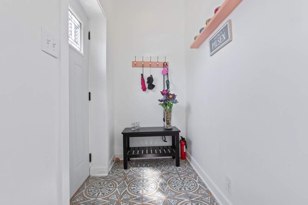 2108 W 19th Street Chicago, Illinois 60608 - Image 4