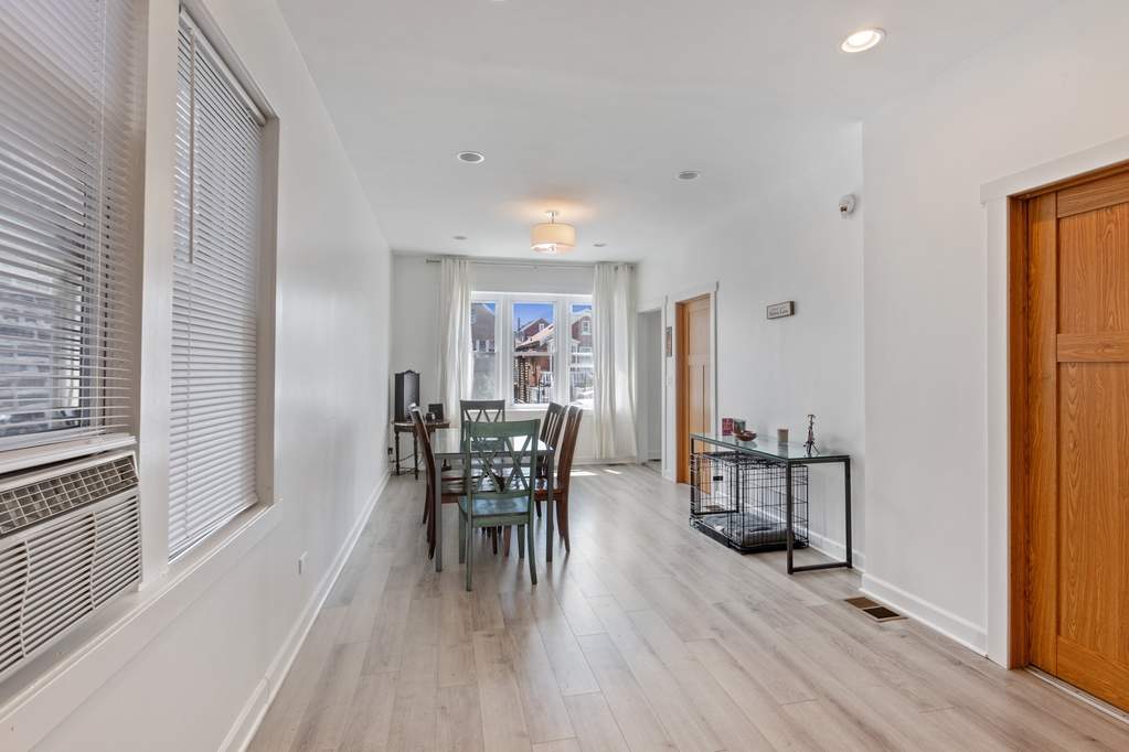 2108 W 19th Street Chicago, Illinois 60608 - Image 8