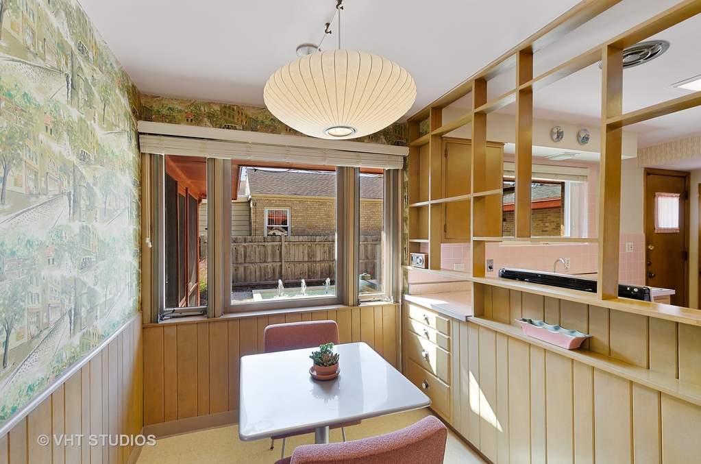 3101 W Chase Avenue Chicago, Illinois 60645 - Image 12