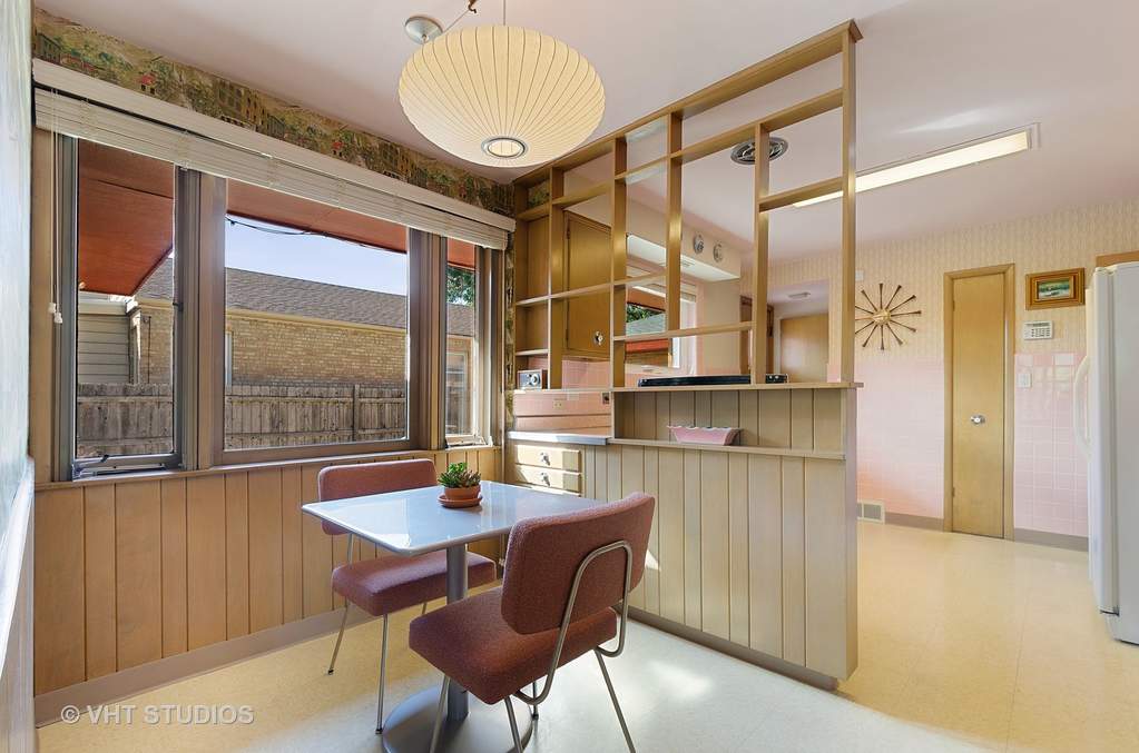3101 W Chase Avenue Chicago, Illinois 60645 - Image 13