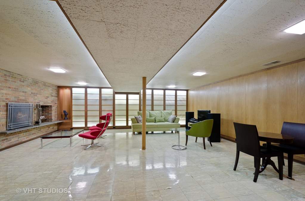3101 W Chase Avenue Chicago, Illinois 60645 - Image 22