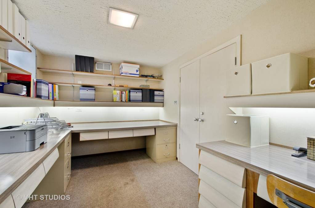3101 W Chase Avenue Chicago, Illinois 60645 - Image 27