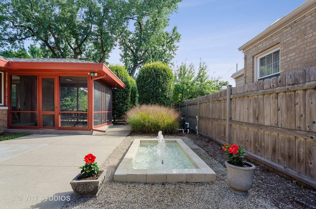 3101 W Chase Avenue Chicago, Illinois 60645 - Image 30