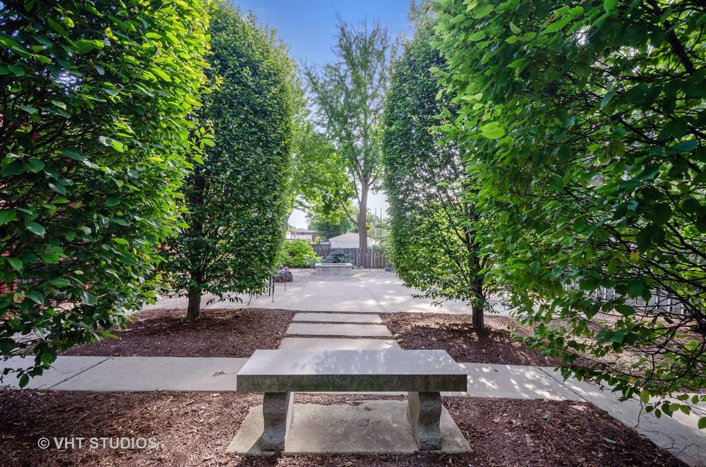 3101 W Chase Avenue Chicago, Illinois 60645 - Image 31