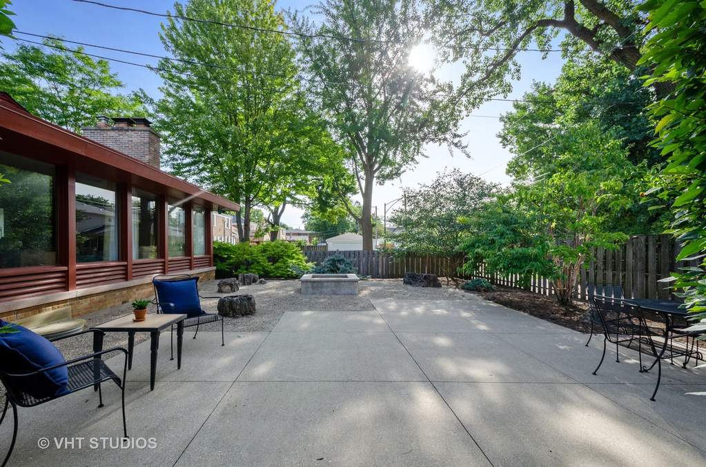 3101 W Chase Avenue Chicago, Illinois 60645 - Image 32