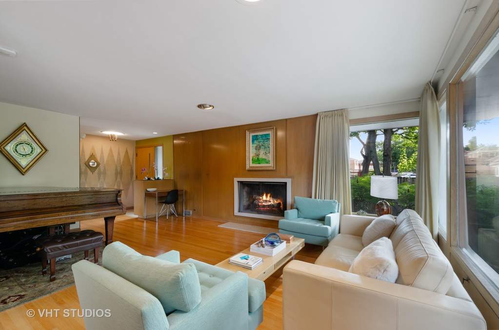 3101 W Chase Avenue Chicago, Illinois 60645 - Image 6