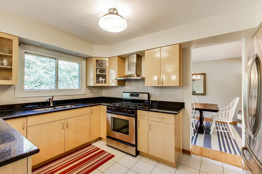 3918 Carousel Drive Northbrook, Illinois 60062 - Image 13
