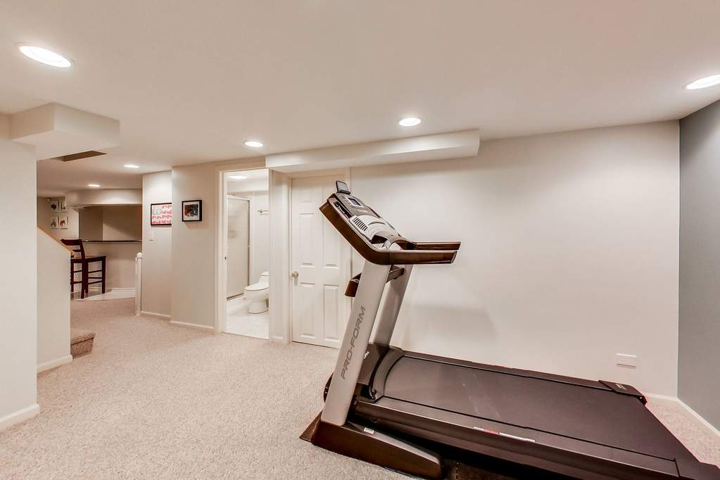 3918 Carousel Drive Northbrook, Illinois 60062 - Image 28