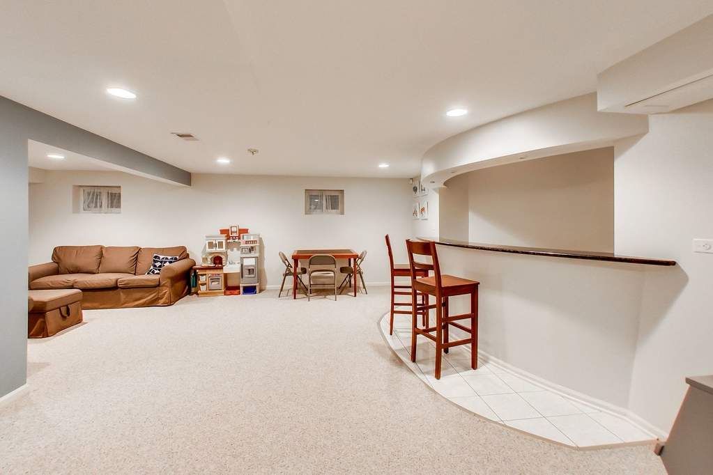 3918 Carousel Drive Northbrook, Illinois 60062 - Image 31