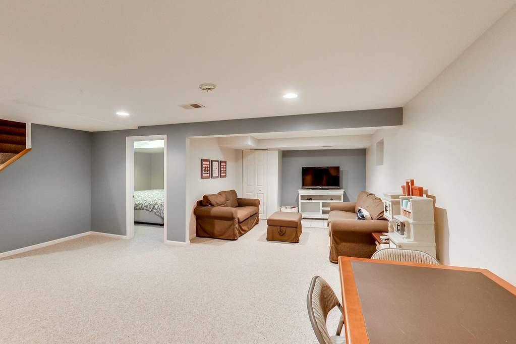 3918 Carousel Drive Northbrook, Illinois 60062 - Image 33