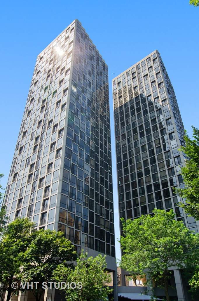 345 W Fullerton Parkway #2204 Chicago, Illinois 60614 - Image 1