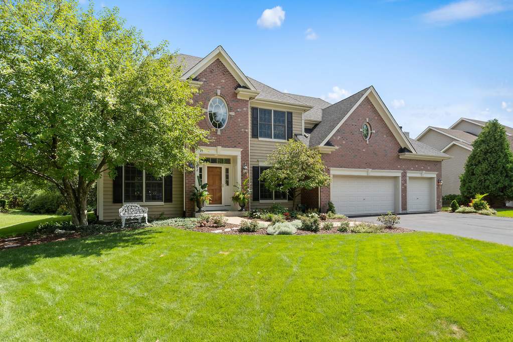 342 Johnson Woods Drive Batavia, Illinois 60510 - Image 1