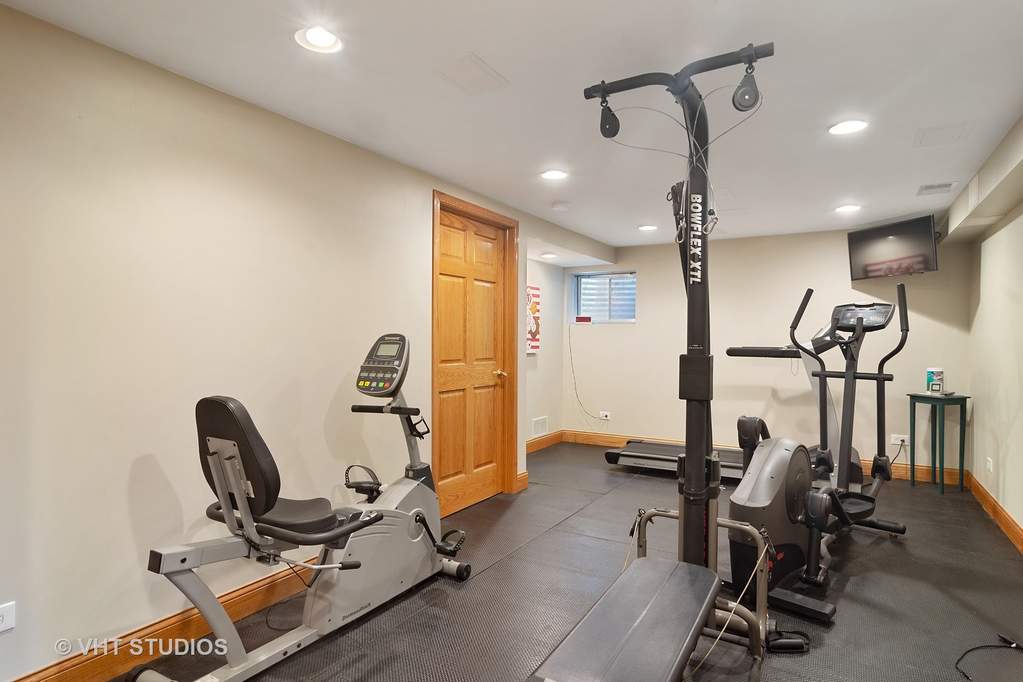 18 S Louis Street Mount Prospect, Illinois 60056 - Image 26