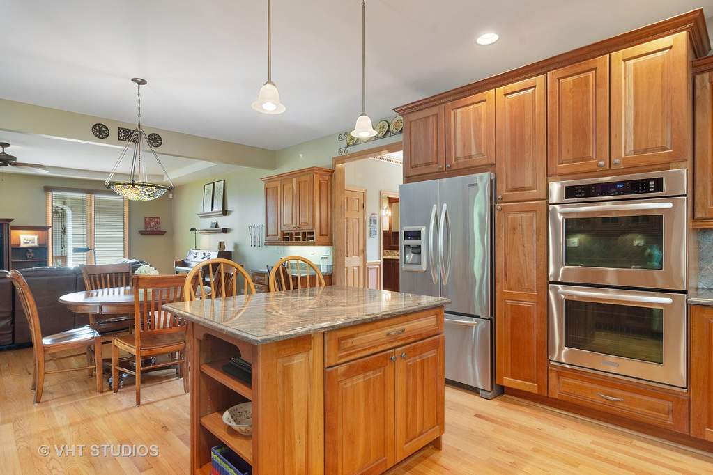 18 S Louis Street Mount Prospect, Illinois 60056 - Image 9