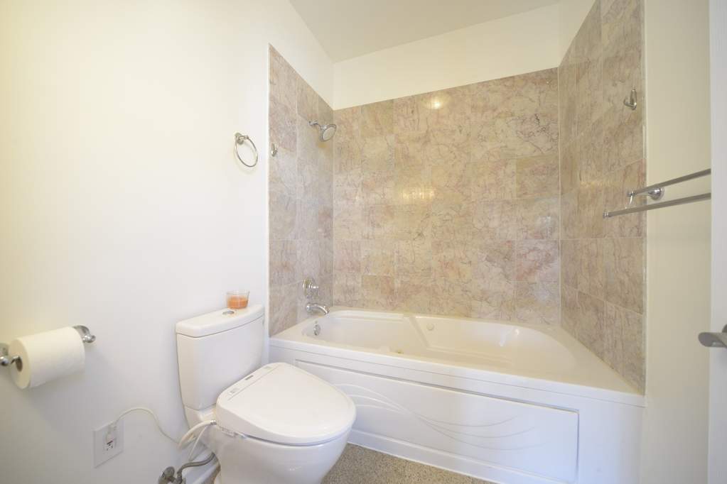 1628 W Juneway Terrace #3 Chicago, Illinois 60626 - Image 14